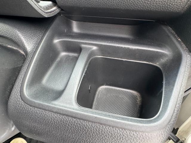 Ｎ－ＢＯＸカスタム Ｇ・Ｌホンダセンシング　１オーナー　衝突軽減ブレーキ　パワースライド　純正ナビ　バックカメラ　フルセグ　ＢＬＵＥＴＯＯＴＨ　スマートキー　プッシュスタート　オートライト　ＬＥＤヘッドライト＆フォグ　リアシェード　ＩＳＯＦＩＸ（41枚目）