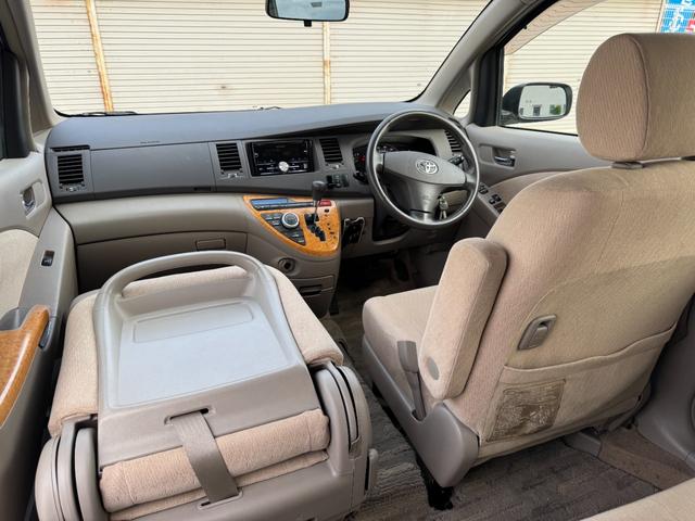 TOYOTA ISIS G