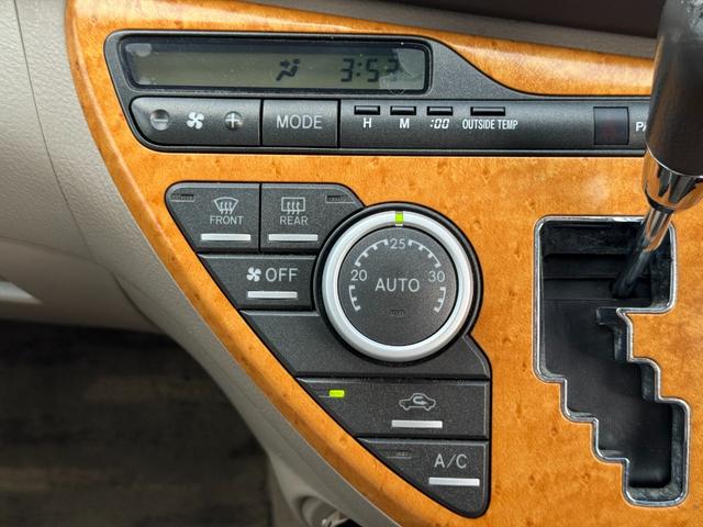 TOYOTA ISIS G