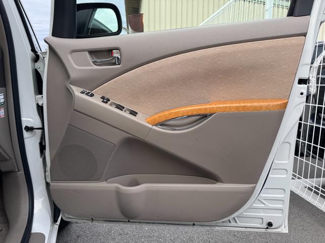 TOYOTA ISIS G