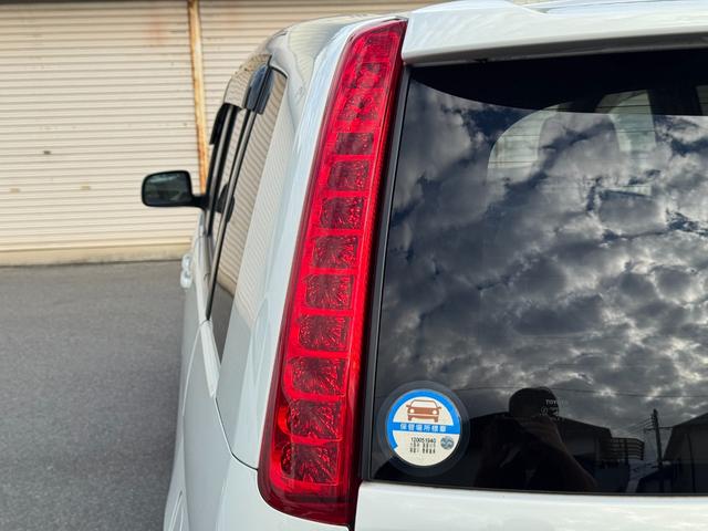 TOYOTA ISIS G