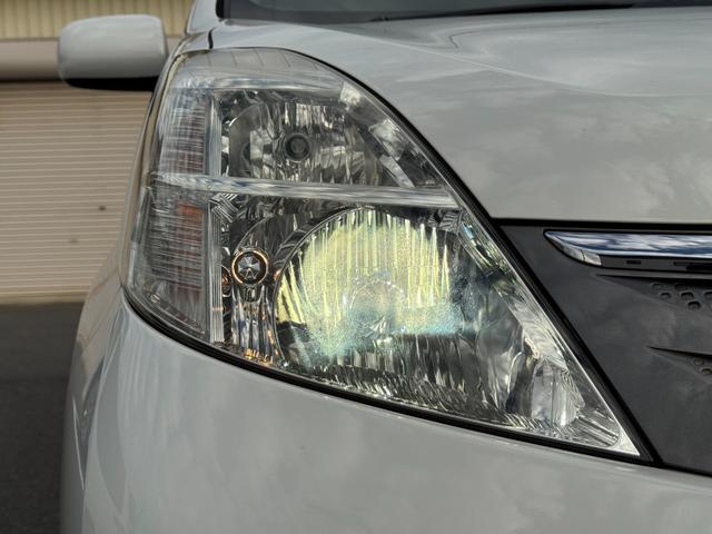 TOYOTA ISIS G