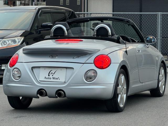 コペン アクティブトップ 電動オープン DOHCターボ D-SPORTマフラー トランクスポイラー レザー調シートカバー LEDヘッドライト イエローフォグ 社外ナビ ETC キーレス 純正15インチホイール 車検令和9年6月(5枚目)