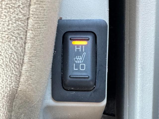 デリカＤ：５ Ｇ　プレミアム　電動リアゲート　両側電動スライド　ロックフォードサウンド　パワーシート　純正ナビ　バックカメラ　ＢＬＵＥＴＯＯＴＨ　フルセグＴＶ　スマートキー　オートライト　ディスチャージ　純正１８ＡＷ　前後ドラレコ（35枚目）