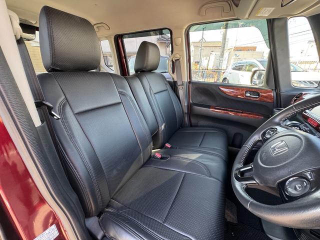 N-BOXカスタム G ターボSSパッケージ 無限マフラー 無限グリル 零1000チャンバー 両側電動スライド ナビ バックカメラ Bluetooth DTV スマートキー オートライト ディスチャージ パドルシフト 革巻ステアリング 特別仕様車(8枚目)