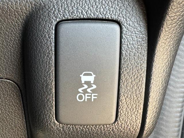 N-BOXカスタム G ターボSSパッケージ 無限マフラー 無限グリル 零1000チャンバー 両側電動スライド ナビ バックカメラ Bluetooth DTV スマートキー オートライト ディスチャージ パドルシフト 革巻ステアリング 特別仕様車(39枚目)