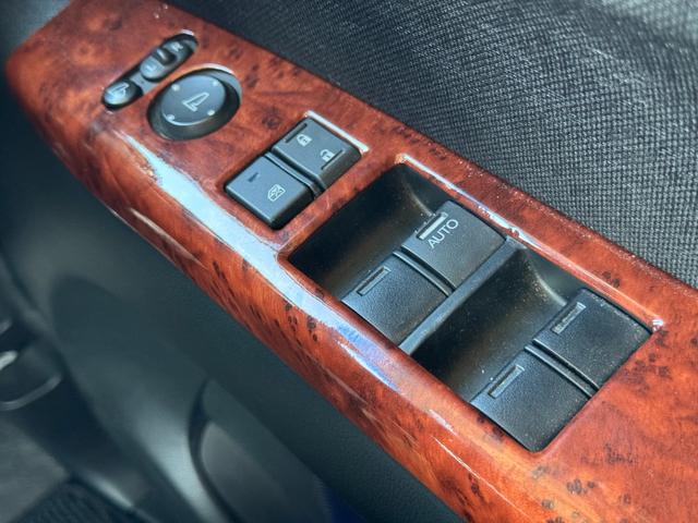 N-BOXカスタム G ターボSSパッケージ 無限マフラー 無限グリル 零1000チャンバー 両側電動スライド ナビ バックカメラ Bluetooth DTV スマートキー オートライト ディスチャージ パドルシフト 革巻ステアリング 特別仕様車(42枚目)