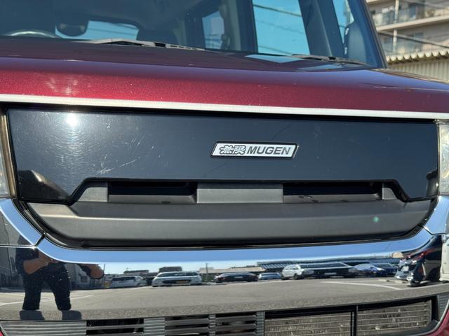 N-BOXカスタム G ターボSSパッケージ 無限マフラー 無限グリル 零1000チャンバー 両側電動スライド ナビ バックカメラ Bluetooth DTV スマートキー オートライト ディスチャージ パドルシフト 革巻ステアリング 特別仕様車(57枚目)