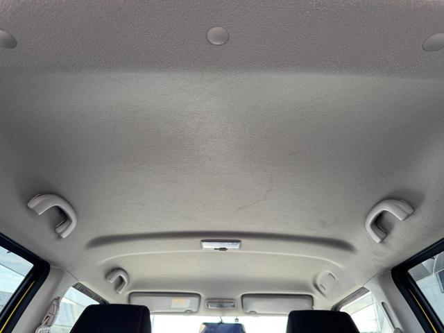 スイフトスポーツ ベースグレード 6速MT 純正フルエアロ 社外16インチホイール ディスプレイオーディオ BLUETOOTH スマートキー プッシュスタート オートライト ディスチャージ 革巻きステアリング デジタルミラー型ドラレコ(8枚目)