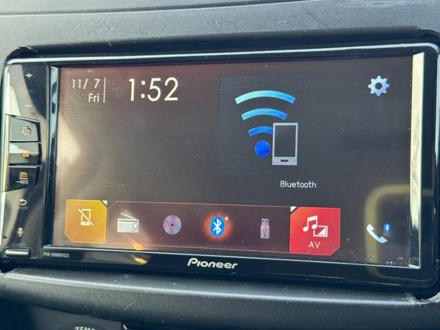 スイフトスポーツ ベースグレード 6速MT 純正フルエアロ 社外16インチホイール ディスプレイオーディオ BLUETOOTH スマートキー プッシュスタート オートライト ディスチャージ 革巻きステアリング デジタルミラー型ドラレコ(23枚目)