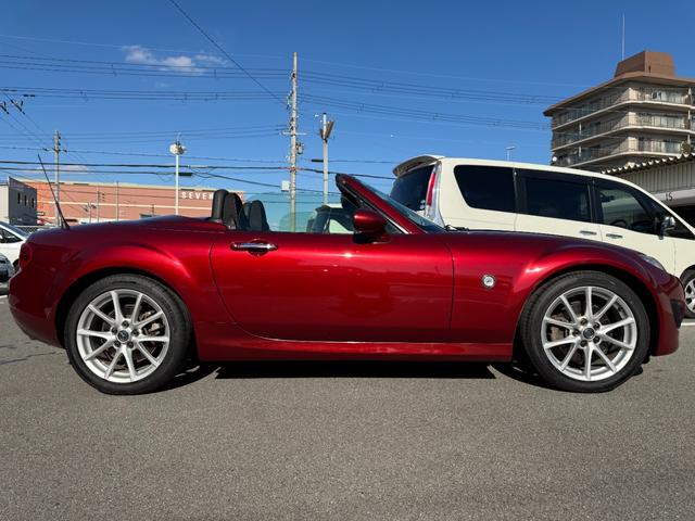 ロードスター Ｓ　ＲＨＴ　電動オープン　ＢＩＬＳＴＥＩＮダンパー　ＯＰ１７インチホイール　ＰＩＶＯＴスロットルコントローラー　スマートキー　社外ナビ　バックカメラ　ＢＬＵＥＴＯＯＴＨ　フルセグＴＶ　ドラレコ　革巻きステアリング（78枚目）