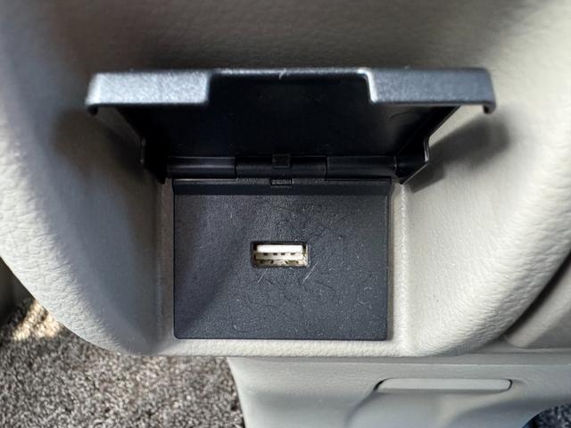 エブリイワゴン PZターボスペシャル 1オーナー デュアルカメラブレーキサポート 両側パワースライド リアソナー 純正ナビ バックカメラ BLUETOOTH フルセグTV スマートキー プッシュスタート ETC フットイルミ ISOFIX(32枚目)