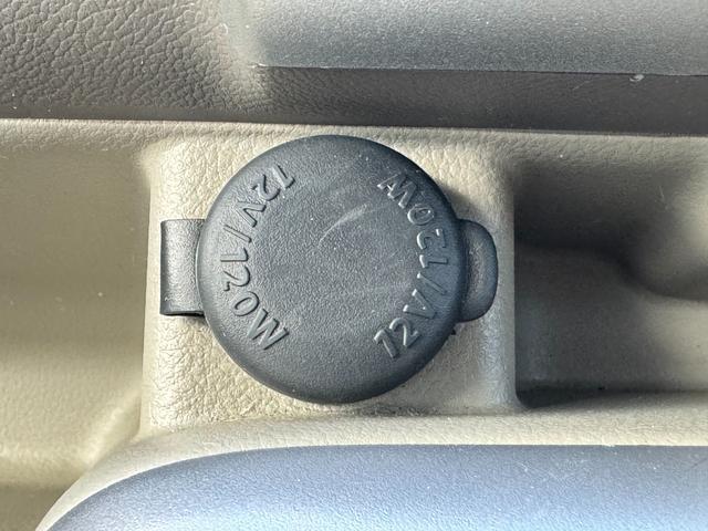 エブリイワゴン PZターボスペシャル 1オーナー デュアルカメラブレーキサポート 両側パワースライド リアソナー 純正ナビ バックカメラ BLUETOOTH フルセグTV スマートキー プッシュスタート ETC フットイルミ ISOFIX(33枚目)