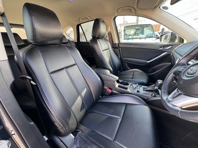 ＣＸ－５ ＸＤ　プロアクティブ　４ＷＤ　後期型　オプション１９インチホイール　純正ナビ　バックカメラ　フルセグＴＶ　ＢＬＵＥＴＯＯＴＨ　スマートキー　プッシュスタート　オートライト　ＬＥＤヘッドライト＆フォグ（8枚目）