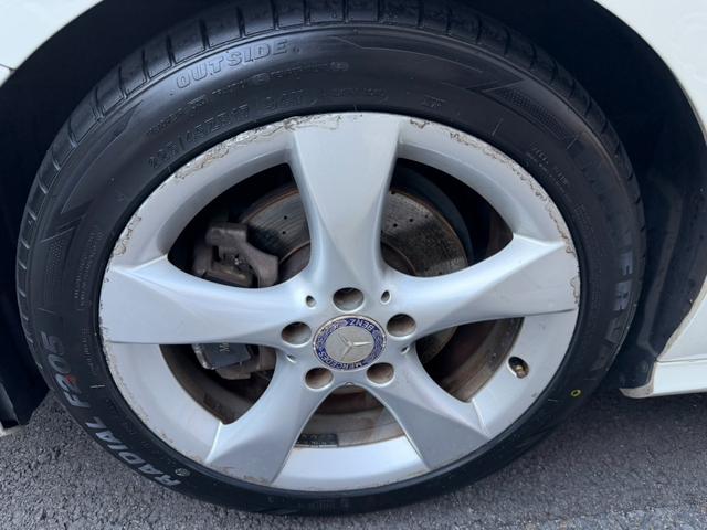 Bクラス B180 スポーツ 新品タイヤ ナビゲーション フルセグテレビ Bluetooth.A バックカメラ キーレス ハーフレザーシート 純正17インチアルミ(30枚目)