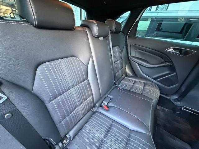 Bクラス B180 スポーツ 新品タイヤ ナビゲーション フルセグテレビ Bluetooth.A バックカメラ キーレス ハーフレザーシート 純正17インチアルミ(49枚目)