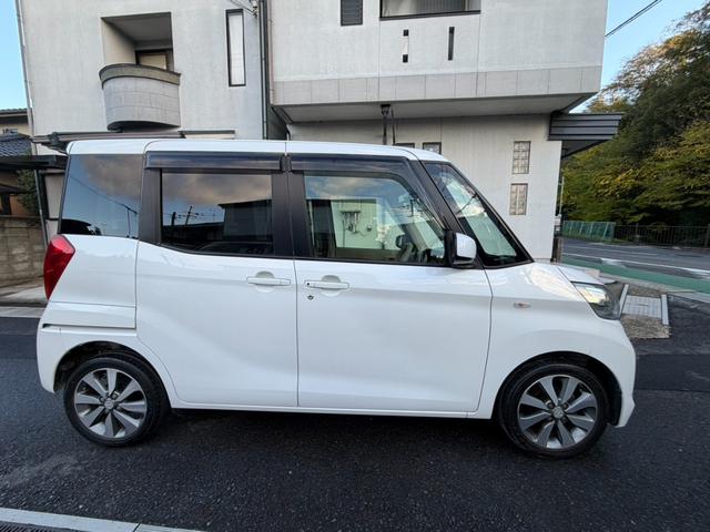 eKスペース G ナビゲーション フルセグテレビ Bluetooth.A アラウンドビューモニター DVD視聴可能 左パワースライドドア ETC プッシュスタート スマートキー 純正アルミ タイミングチェーン式(8枚目)