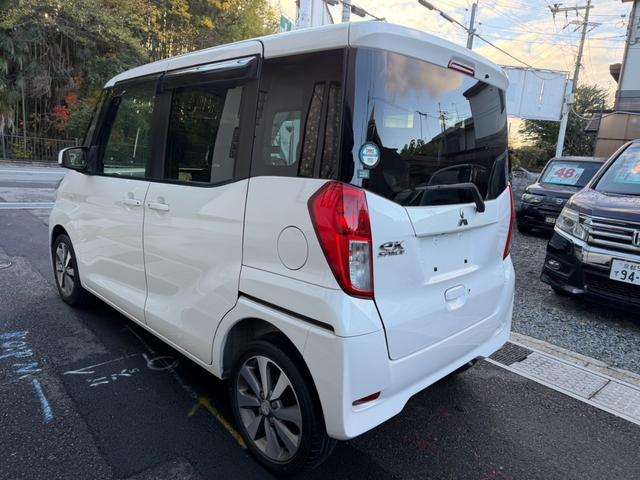 eKスペース G ナビゲーション フルセグテレビ Bluetooth.A アラウンドビューモニター DVD視聴可能 左パワースライドドア ETC プッシュスタート スマートキー 純正アルミ タイミングチェーン式(11枚目)