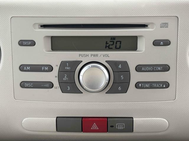 ミラココア ココアプラスＧ　バックカメラ　スマートキー　電動格納ミラー　ベンチシート　ＣＶＴ　盗難防止システム　ＡＢＳ　ＣＤ　ルーフレール　衝突安全ボディ　エアコン　パワーステアリング　パワーウィンドウ　運転席エアバッグ（4枚目）