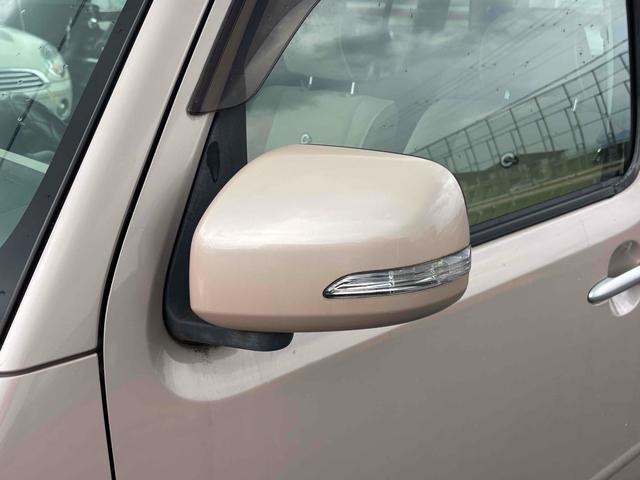ミラココア ココアプラスＧ　バックカメラ　スマートキー　電動格納ミラー　ベンチシート　ＣＶＴ　盗難防止システム　ＡＢＳ　ＣＤ　ルーフレール　衝突安全ボディ　エアコン　パワーステアリング　パワーウィンドウ　運転席エアバッグ（22枚目）