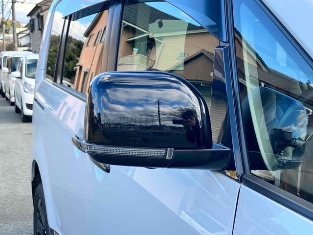 デリカＤ：５ シャモニー　４ＷＤ　ＥＴＣ　全周囲カメラ　ナビ　ＴＶ　クリアランスソナー　オートクルーズコントロール　レーンアシスト　衝突被害軽減システム　両側電動スライドドア　オートライト　ＬＥＤヘッドランプ　電動リアゲート（18枚目）