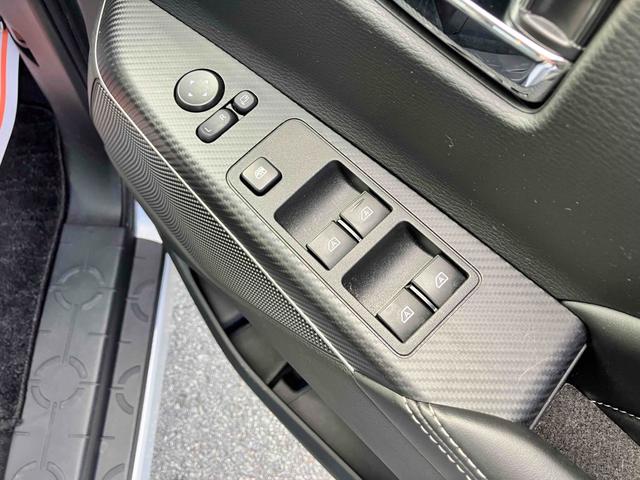 デリカＤ：５ シャモニー　４ＷＤ　ＥＴＣ　全周囲カメラ　ナビ　ＴＶ　クリアランスソナー　オートクルーズコントロール　レーンアシスト　衝突被害軽減システム　両側電動スライドドア　オートライト　ＬＥＤヘッドランプ　電動リアゲート（43枚目）