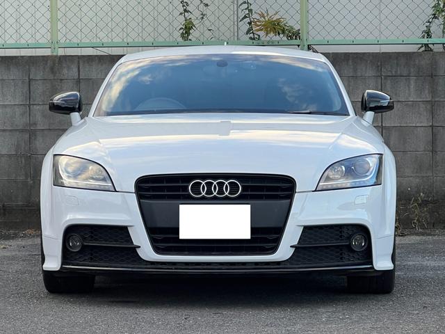 アウディ TTクーペ 1．8TFSI Sラインコンペティション