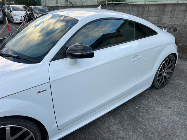 アウディ TTクーペ 1.8TFSI Sラインコンペティション アウディ TTクーペ 1.8TFSI Sラインコンペティション