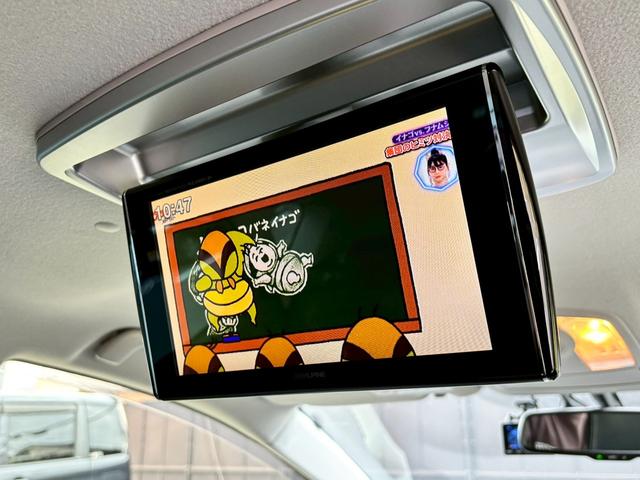 プリウス Gツーリングセレクション ユーザー買取・アルパイン9型SDナビ・フルセグTV・バックモニター・ETC・アルパインリアモニター・前後ドライブレコーダー・ハーフレザーシート・パワーシート・LEDヘッドライト・フォグライト(7枚目)