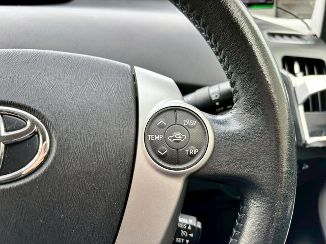 プリウス Gツーリングセレクション ユーザー買取・アルパイン9型SDナビ・フルセグTV・バックモニター・ETC・アルパインリアモニター・前後ドライブレコーダー・ハーフレザーシート・パワーシート・LEDヘッドライト・フォグライト(10枚目)
