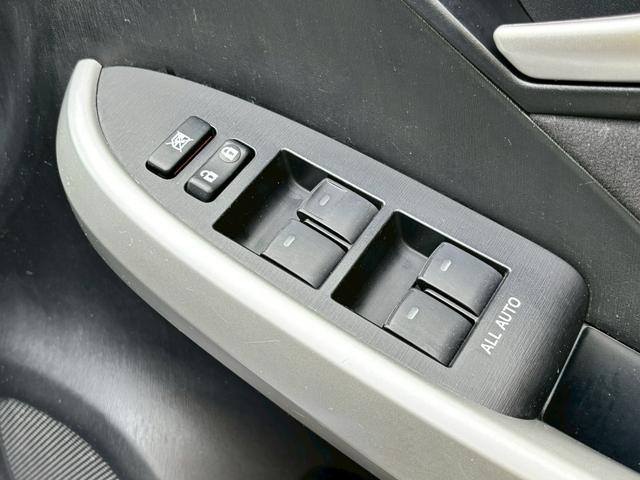 プリウス Gツーリングセレクション ユーザー買取・アルパイン9型SDナビ・フルセグTV・バックモニター・ETC・アルパインリアモニター・前後ドライブレコーダー・ハーフレザーシート・パワーシート・LEDヘッドライト・フォグライト(13枚目)