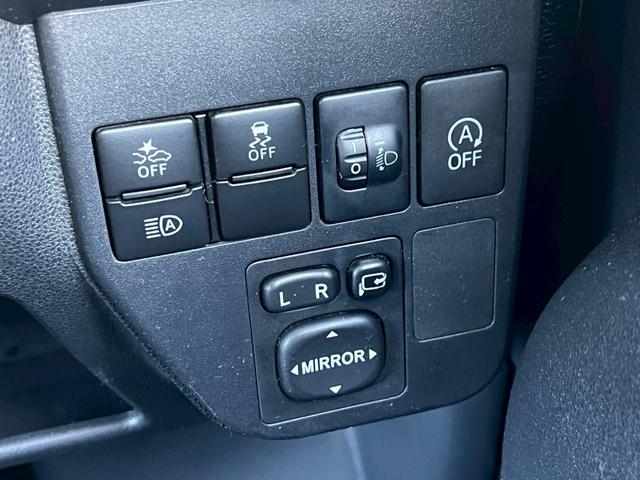 ハイゼットカーゴ クルーズターボＳＡＩＩＩ　ユーザー買取・パナソニックＳＤナビ・フルセグＴＶ・バックモニター・ＥＴＣ・スマートアシスト３・Ｒコーナーセンサー・ターボ車・パートタイム４ＷＤ・ハイルーフ・オーバーヘッドシェルフ・オートハイビーム（6枚目）