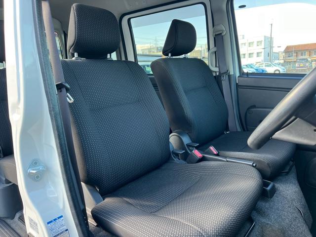 ハイゼットカーゴ クルーズターボＳＡＩＩＩ　ユーザー買取・パナソニックＳＤナビ・フルセグＴＶ・バックモニター・ＥＴＣ・スマートアシスト３・Ｒコーナーセンサー・ターボ車・パートタイム４ＷＤ・ハイルーフ・オーバーヘッドシェルフ・オートハイビーム（21枚目）