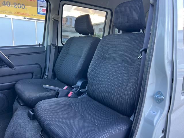 ハイゼットカーゴ クルーズターボＳＡＩＩＩ　ユーザー買取・パナソニックＳＤナビ・フルセグＴＶ・バックモニター・ＥＴＣ・スマートアシスト３・Ｒコーナーセンサー・ターボ車・パートタイム４ＷＤ・ハイルーフ・オーバーヘッドシェルフ・オートハイビーム（22枚目）