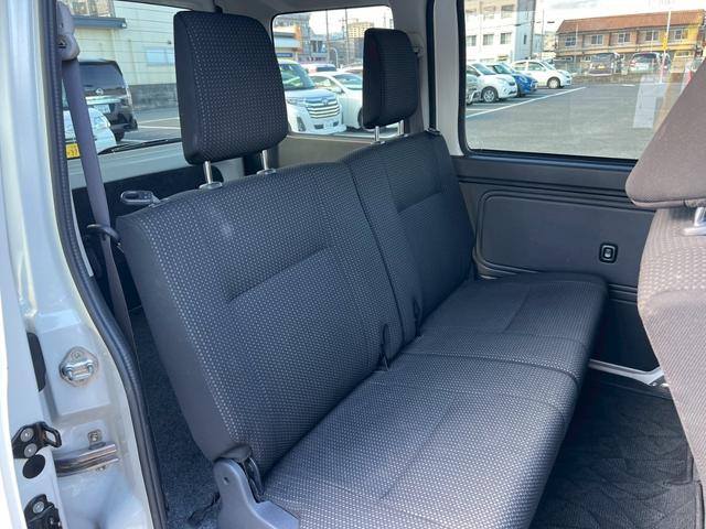 ハイゼットカーゴ クルーズターボＳＡＩＩＩ　ユーザー買取・パナソニックＳＤナビ・フルセグＴＶ・バックモニター・ＥＴＣ・スマートアシスト３・Ｒコーナーセンサー・ターボ車・パートタイム４ＷＤ・ハイルーフ・オーバーヘッドシェルフ・オートハイビーム（23枚目）