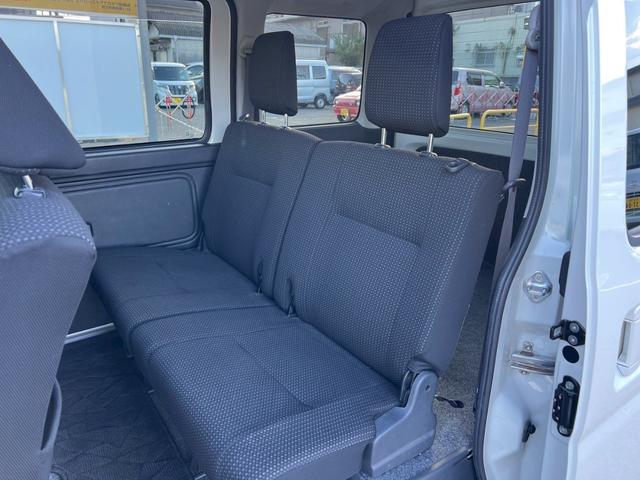 ハイゼットカーゴ クルーズターボＳＡＩＩＩ　ユーザー買取・パナソニックＳＤナビ・フルセグＴＶ・バックモニター・ＥＴＣ・スマートアシスト３・Ｒコーナーセンサー・ターボ車・パートタイム４ＷＤ・ハイルーフ・オーバーヘッドシェルフ・オートハイビーム（24枚目）