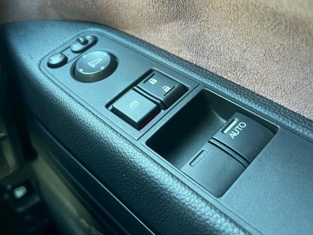 N-VAN+スタイル ファン・ターボホンダセンシング ワンオーナー・純正SDナビ・フルセグTV・バックモニター・ETC・ホンダセンシング・ターボ車・社外フロントバンパーガード・フルLEDヘッドライト・LEDフォグライト・オートライト・スマートキーシステム(9枚目)