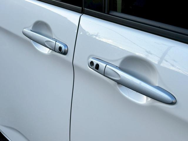 ルーミー カスタムG ワンオーナー・純正9型ディスプレイオーディオ・フルセグTV・パノラミックビューモニター・ビルトインETC・スマートアシスト・ウェルカム両側パワースライドドア・LEDヘッドライト・LEDフォグライト(16枚目)