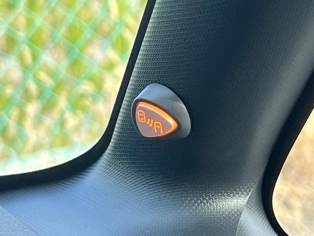 ムーヴキャンバス ストライプスGターボ ユーザー買取・純正10型SDナビ・フルセグTV・バックモニター・ETC・スマートアシスト・コーナリングトレースアシスト・ウェルカムオープン機能付両側パワースライド・フルLEDヘッド・LEDフォグライト(11枚目)