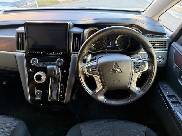 デリカＤ：５ Ｐ　ユーザー買取・純正１０型ＳＤナビ・フルセグＴＶ・パノラミックビューモニター・ＥＴＣ・アルパインフリップダウン・Ｅアシスト・ワンタッチ開閉機能付両側パワースライド・パワーバックドア・電動サイドステップ（19枚目）