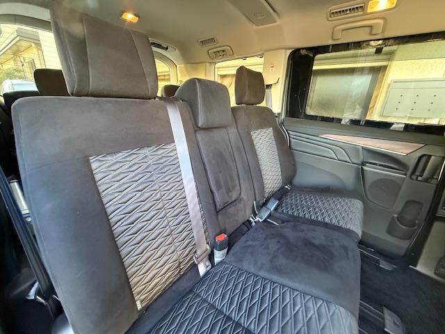 デリカＤ：５ Ｐ　ユーザー買取・純正１０型ＳＤナビ・フルセグＴＶ・パノラミックビューモニター・ＥＴＣ・アルパインフリップダウン・Ｅアシスト・ワンタッチ開閉機能付両側パワースライド・パワーバックドア・電動サイドステップ（23枚目）