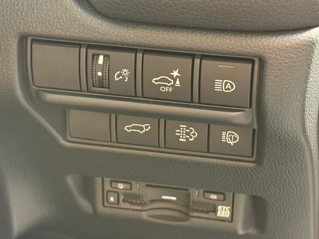 ランドクルーザー２５０ ＺＸ　ワンオーナー・１２．３型ディスプレイオーディオプラス・フルセグＴＶ・パノラミックビューモニター・ＪＢＬプレミアムサウンド・ダークチェスナット革シート・ムーンルーフ・ルーフレール・マルチテレインモニター（11枚目）