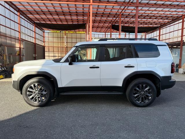 ランドクルーザー２５０ ＺＸ　ワンオーナー・１２．３型ディスプレイオーディオプラス・フルセグＴＶ・パノラミックビューモニター・ＪＢＬプレミアムサウンド・ダークチェスナット革シート・ムーンルーフ・ルーフレール・マルチテレインモニター（36枚目）