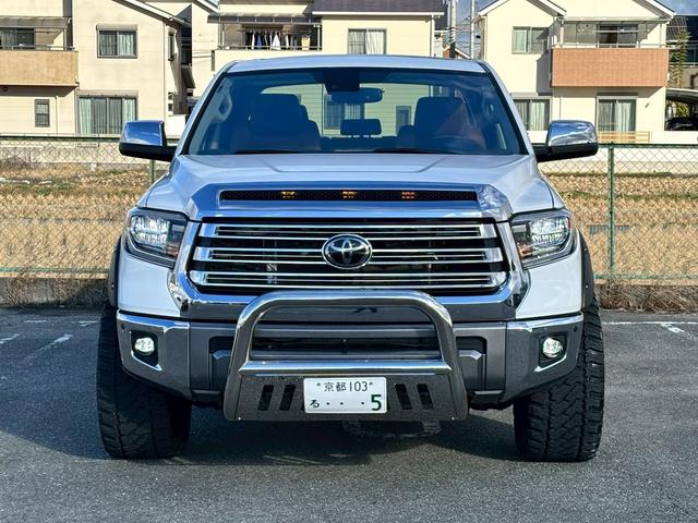 タンドラ クルーマックス　１７９４エディション　新車並行車・２０２０年モデル・アルパイン１１型ナビ・フルセグＴＶ・バックモニター・ＥＴＣ・茶革シート・サンルーフ・社外２０インチＡＷ・オーバーフェンダー・社外Ｆバンパーガード・オートステップ（44枚目）