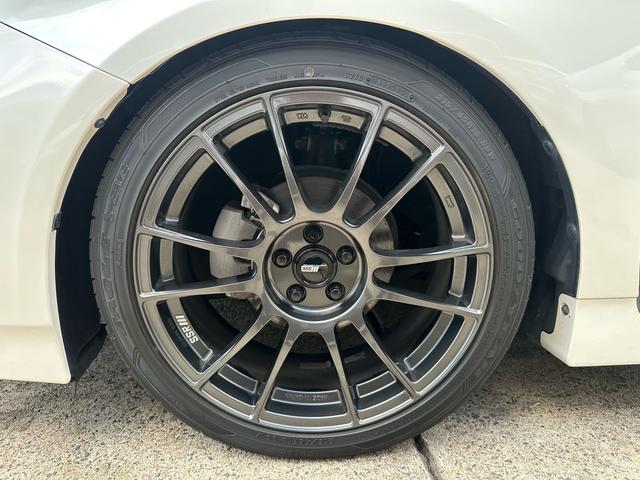 プリウス Ｓツーリングセレクション・Ｇ’ｓ　プリウス　ＳツーリングＧ．ｓ　９インチアルパインナビ　フルセグ　バックカメラ　ＳＳＲアルミホイール　ＨＩＤライト　ＴＥＩＮ車高調（30枚目）