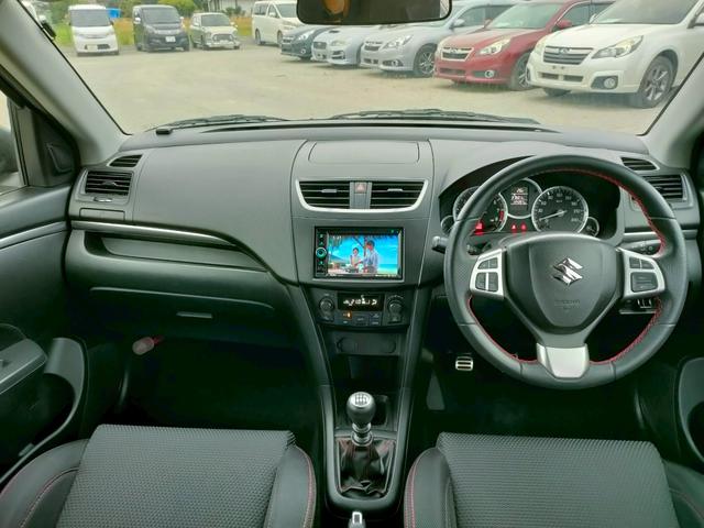 スイフトスポーツ ベースグレード　６速マニュアル　メモリーナビ　地デジＴＶ　スマートキー　クルーズコントロール　Ｂｌｕｅｔｏｏｔｈ　ＵＳＢ　社外アルミ　ＥＴＣ（18枚目）