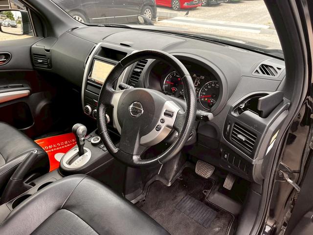 エクストレイル ２０Ｘｔｔ　４ＷＤ　メモリーナビ　リアカメラ　フルセグ　スマートキー　ＨＩＤヘッドライト　シートヒーター　クルコン　Ｂｌｕｅｔｏｏｔｈ　ＵＳＢ　純正１８インチアルミ　ＥＴＣ（34枚目）
