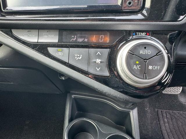 アクア Sスタイルブラック SDナビ リアカメラ 地デジTV スマートキー LEDヘッドライト プッシュスタート 衝突軽減ブレーキ オートハイビーム Bluetooth ETC(24枚目)