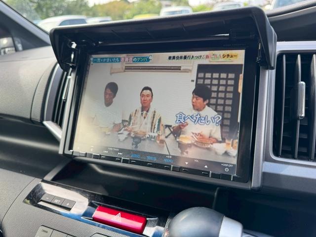 ステップワゴンスパーダ Ｚ　メモリーナビ　リアカメラ　フルセグ　フリップダウンモニター　スマートキー　ＨＩＤヘッドライト　両側パワスラ　社外１８インチアルミ　ＥＴＣ　純正アルミ（冬タイヤ）積込（21枚目）