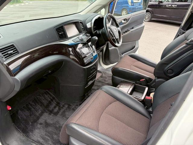 エルグランド 250ハイウェイスターアーバンクロム HDDナビ フルセグTV 全方位カメラ フリップダウンモニター スマートキー LEDヘッドライト 両側パワスラ 前ドラレコ Bluetooth 純正18インチアルミ ETC(49枚目)